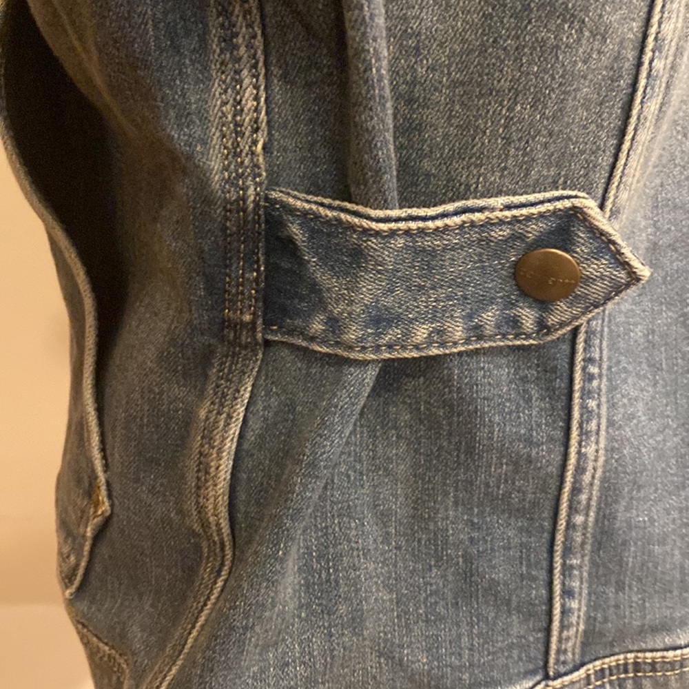 New with Tags, Carhartt Jean jacket. - Picture 5 of 9